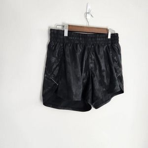 Athleta Racer Run Short Pull-on Black Camo Elastic Waist Women's Size M